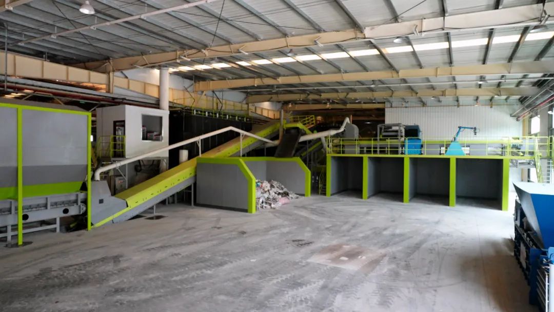 1747819493779662.jpg 1747819493779662.jpg